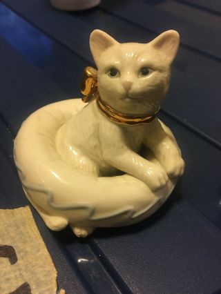Lenox White Porcelain 12 Months Of Kitty August Kitty By The Sea Figurine