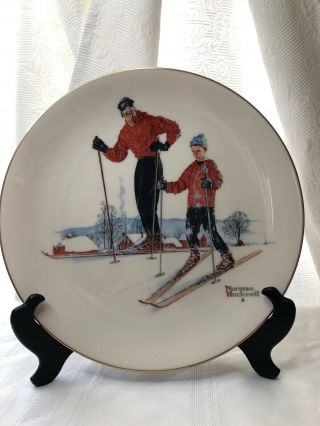 Norman Rockwell Gorham 10.  75 " Plate 1980 “winter - Ski Skills”.