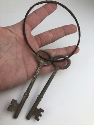 Antique Vintage Skeleton Keys On Ring Jailer Guard Prison Jail Keys