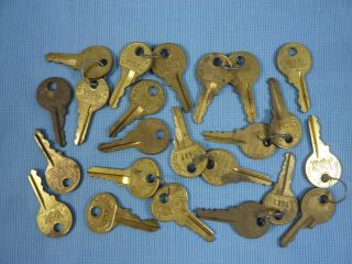 23 Master Lock Co Padlock Brass Keys Lion B52 3685 Sm738 A802 3753 Milwaukee Wi