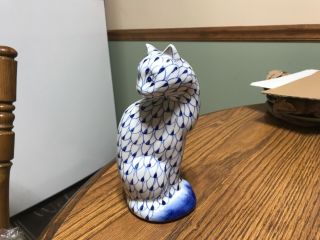 Porcelain Cat Figurine Andrea By Sadek Blue & White Fishnet Herend Hand Painted