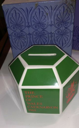 Wedgwood Green And Red Prince Of Wales Money Box