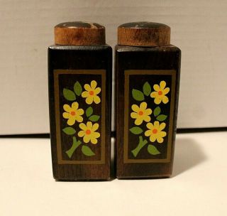 Vintage Wooden Salt And Pepper Shakers Made In Japan Floral Design Imperial