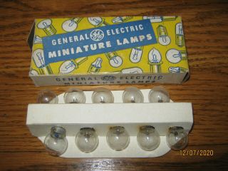 Vintage Box General Electric Flashlight Miniature Lamp Light Bulbs 605