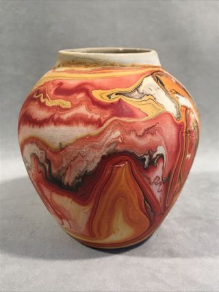 Dj - 0101 Vintage Nemadji Indian Pottery Orange And Red Swirls 5 " Vase