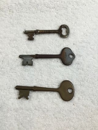 Set Of Three Skeleton Keys