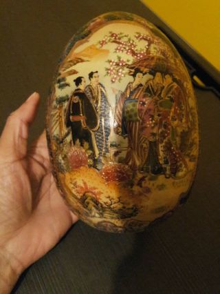 8“ Royal Satsuma Handpainted Porcelain Egg - Geisha Scene