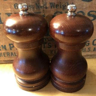Vintage Typewriter Key Topped Cole And Mason Wooden Salt & Pepper Shakers 3