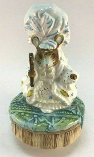 Schmid Beatrix Potter Ceramic Lady Mouse Music Box " Hello Dolly " Nostalgic Vtg