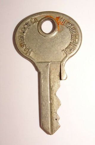 Vintage Master Lock Co Brass Lion Key Milwaukee U.  S.  A. 2