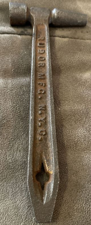 V284 Little Antique Iron Hammer RUDOR MFG.  N.  Y.  C.  Marked Handi Tool 2