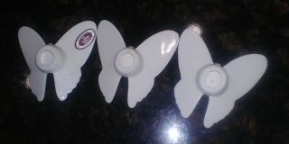 A vintage set of 3 matching porcelain butterfly wall hangings by Homco 2