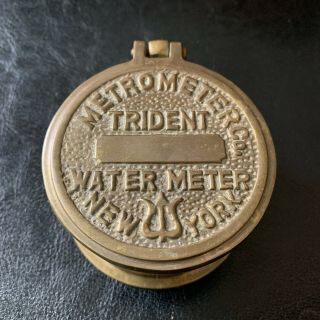 Vintage " Metrometer Co.  Trident Water Meter York " Hinged Brass Trinket Box