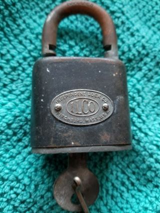 Vintage Ilco Independent Lock Co.  Fitchburg,  Ma Padlock W/key