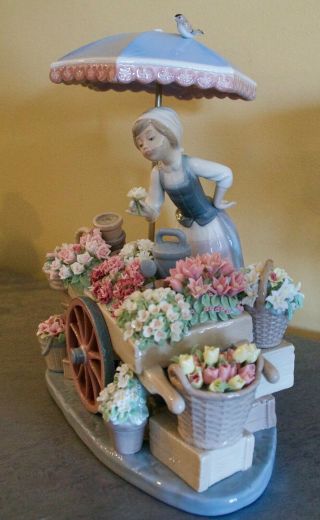 Lladro Flower of the season 1454 - Collectable Figurine 3