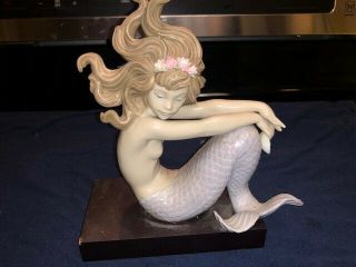 Lladro Illusion 1413 Mermaid W/ Pearl Figurine With Base