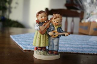 Goebel Hummel " Happy Days " Girl And Boy Playing Instruments 150 2/0 40