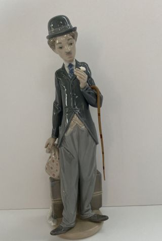 Lladro 5233 Charlie Chaplin “the Tramp” With Cane Issued 1984 Retired 1990