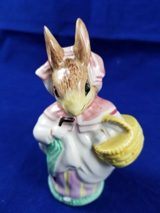 Royal Doulton Beatrix Potter Mrs.  Rabbit Figurine Warne & Co Beswick England