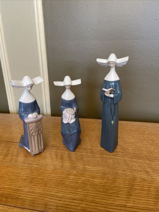 Set Of 3 Lladro Nuns (blue)
