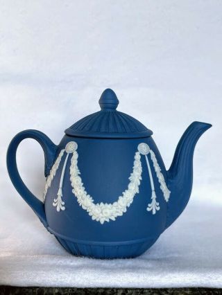 Wedgwood Jasperware Portland Blue & White Mini Tea Pot 3.  75 " Tall 4.  5 " Wide