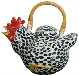 1984 Animals & Co Ceramic Spotted Hen Rooster Chicken Teapot W Bamboo Handle 608