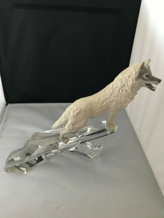 1988franklin Porcelain Wolf Sculpture On Crystal Base " Cry Of The North.  "