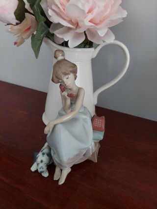Lladro 5466 " Chit Chat " Girl With Dog On The Phone No Box