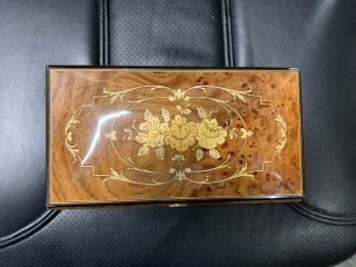 Splendid Music Box Italian Hand Crafted Inlaid Natural Wood Musical Jewelry Box