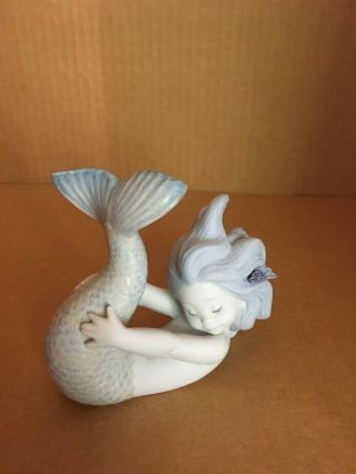 Lladro Playing At Sea Mermaid Figurine 01018111 18111