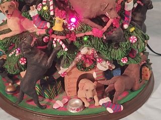 Danbury Labrador Retriever Christmas Tree,  Lighted Figurine,  Dogs,  Retired 2