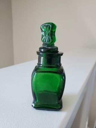 Antique Emerald Green Perfume Or Smelling Salts Bottle With Stopper