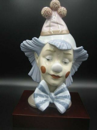 Lladro " Reflecting " Clown Figurine 5612 W Wood Display Base