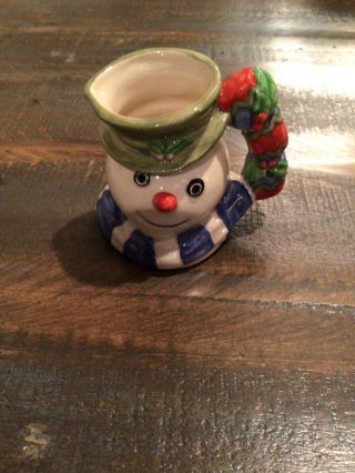 Royal Doulton Christmas Cracker Mini Snowman - D7158 - 1999 - Box - 2.  5”