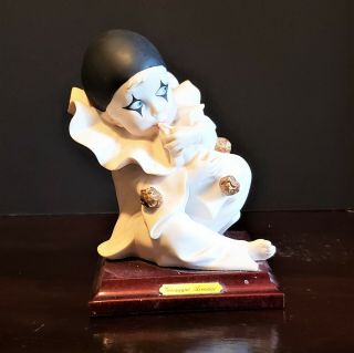 Giuseppe Armani Figurine - Small Pierrot Sucking His Toe Made In Italy Marked