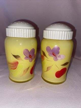 Bartlett - Collins Yellow Orchard Range Salt And Pepper Shakers