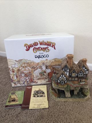 David Winter Cottages Enesco The Tickled Trout Pubs & Taverns Of England Box