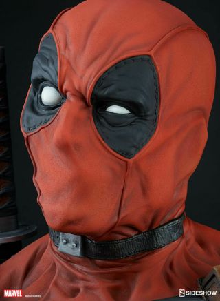 Sideshow Collectible Life Size Bust DEADPOOL 1:1 4