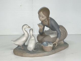 Lladro Food For Ducks Porcelain Figurine Girl Feeding Ducks Geese Matte