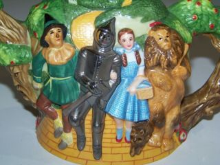 Wizard of Oz Porcelain Tea Pot 1998 Franklin 3