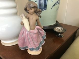 Lladro Gres Little Peasant Girl Figure Model 2332 By Jose Puche 7 Inch