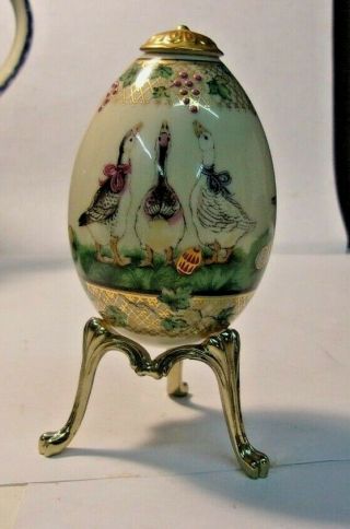 Lenox China Treasures Jeweled Easter Geese Goose Egg W/ Stand 1996 5 " Tall
