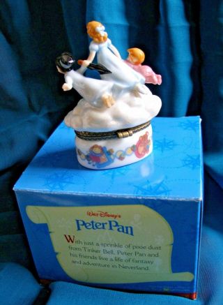 Disney ' s Midwest of Cannon Falls PHB Peter Pan Off To Neverland Teddy Hinged Box 2