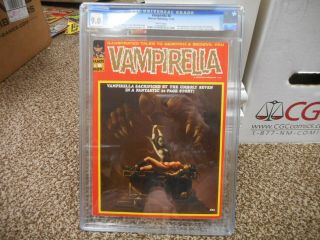 Vampirella 8 Cgc 9.  0 Warren 1970 1st Appearance Adam Van Helsing Cult Of Chaos W