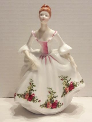 Royal Doulton Country Rose Hn 3221 8 " Lady Figurine