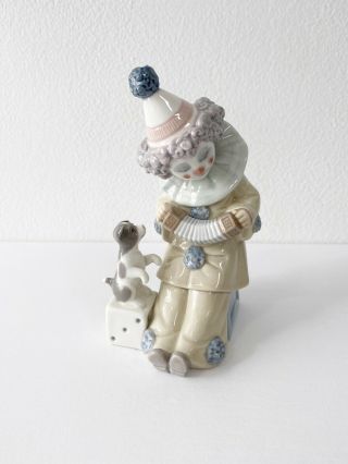 Lladro Porcelain Figurine 5279 " Pierrot Concertina " Clown With His Dog