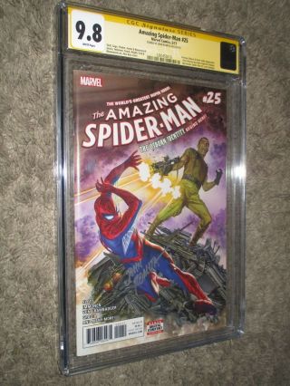 The Spiderman 25 Cgc 9.  8 Ss Signed By John Romita Sr (spectacular 2)