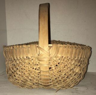 Vintage Hand Woven Split Oak Buttocks Egg Gathering Basket