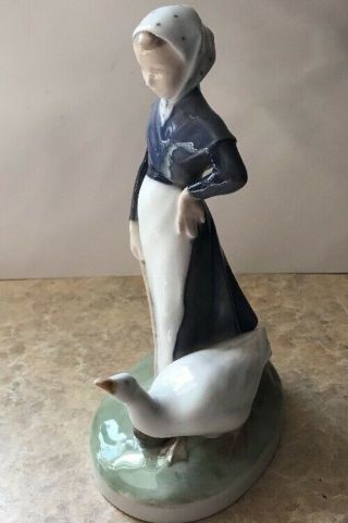 Vintage Royal Copenhagen Figurine " Woman With Goose " 528.