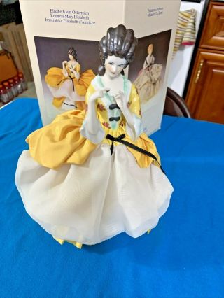 Vintage Empress Mary Elizabeth Tea Cozy Doll Goebel W Germany Limited 1526 3